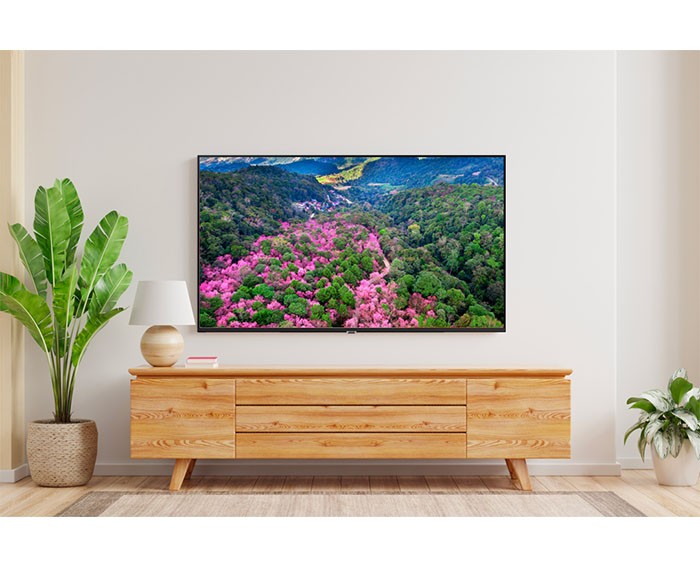 Image Tivi Samsung 4K 55 inch UA55AU7002 3